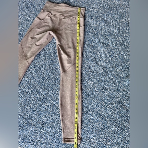 Athleta Salutation Stash Pocket Tights Rainwater pattern full lengthy leg XS - Picture 13 of 15